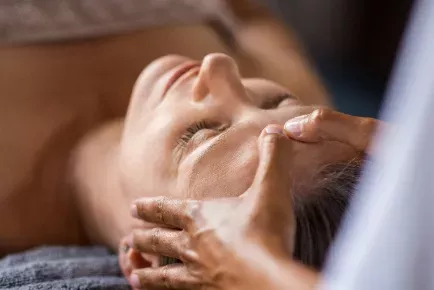 Anti Aging Facial - PamperTree