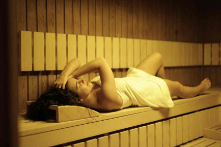 Steam Therapy vs. Sauna Therapy